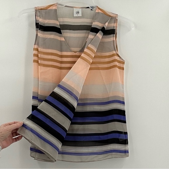 Cabi Women’s Sheer Underline Striped Sleeveless V Neck Blouse Size Small - Picture 4 of 8